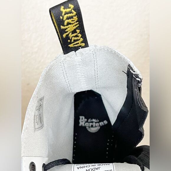 Doc Martens Jadon Boots Platform White. 7 - Picture 14 of 17